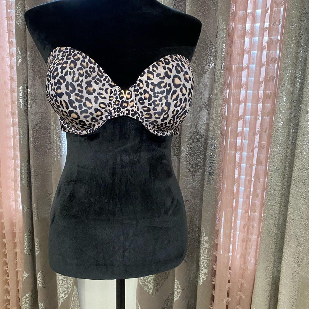 Victoria Secret 36 DD Strapless Bra